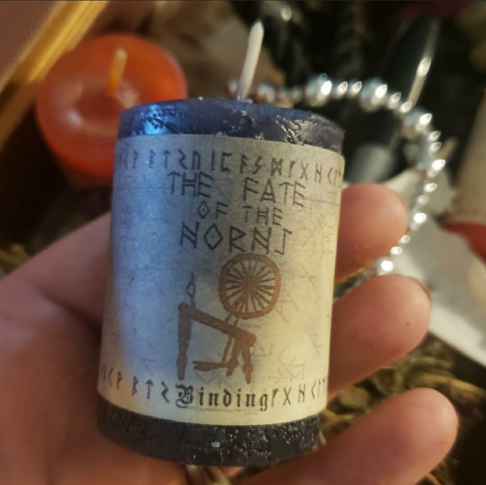 Coven's Cottage Salem witch candle